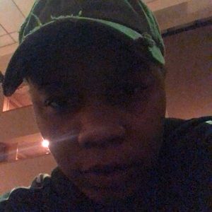 Meet your Posher, Lyneisha